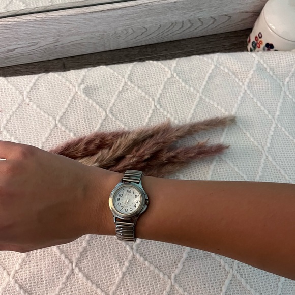 Vintage Silver Bracelet Watch - Picture 6 of 8